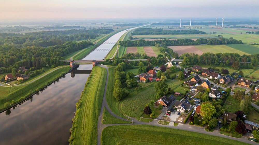 Artlenburg Drohnenperspektive von Artlenburg an der Elbe